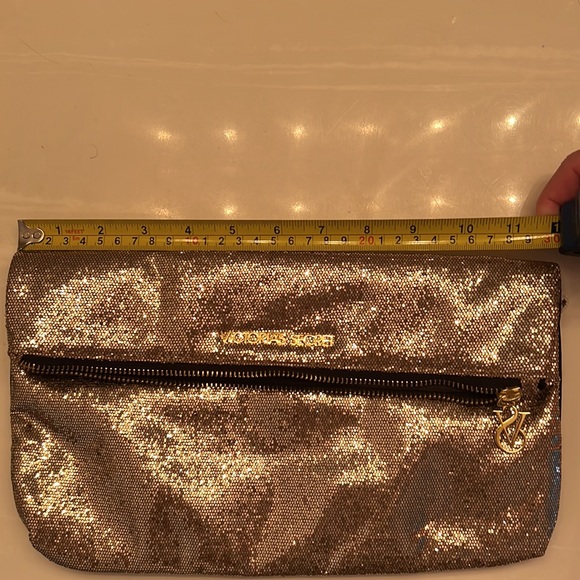 Gold - Picture 7 of 7